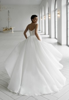 Свадебное платье «Неаполь фатин»